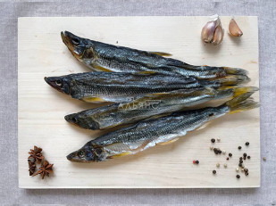 Камбала камчатская вяленая без икры: Корюшка вяленая без икры