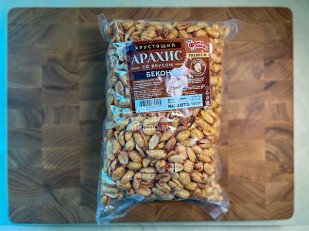 Колбаски ФОМА ЛУКИЧ (с беконом) (по 0,5кг): БОБАРАХИС Арахис премиум со вкусом бекон 1кг