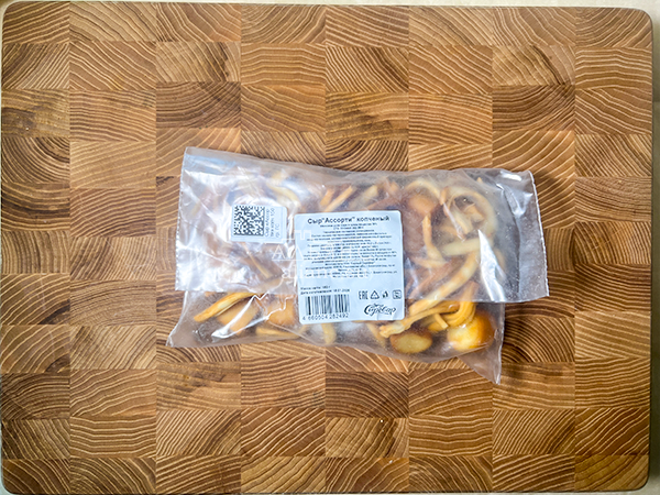 Сыр 150 гр ГОРНЫЙ СЫРОВАР (Ассорти копчёный) в Ясененво