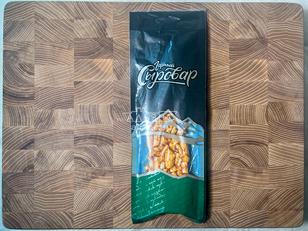 Сыр 60 гр ГОРНЫЙ СЫРОВАР (Бочонок копчёный с аджикой) в Ясененво