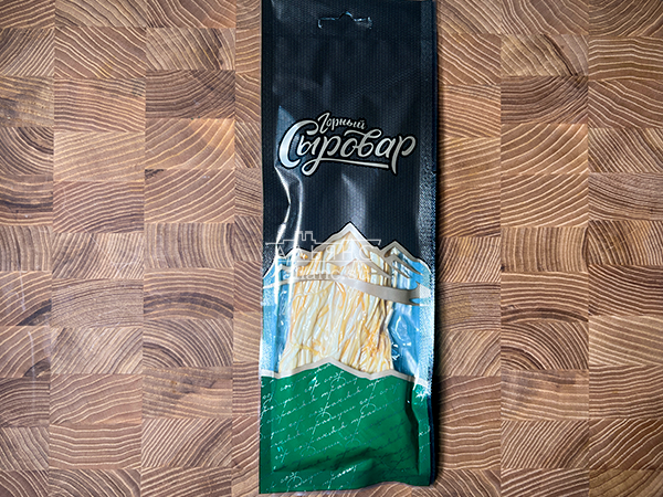 Сыр 60 гр ГОРНЫЙ СЫРОВАР (Паутинка копчёная) в Ясененво