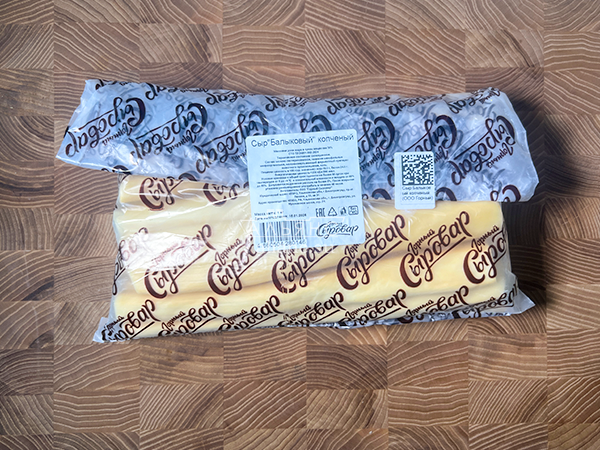 Сыр 1 кг ГОРНЫЙ СЫРОВАР (Балыковый копчёный) в Ясененво
